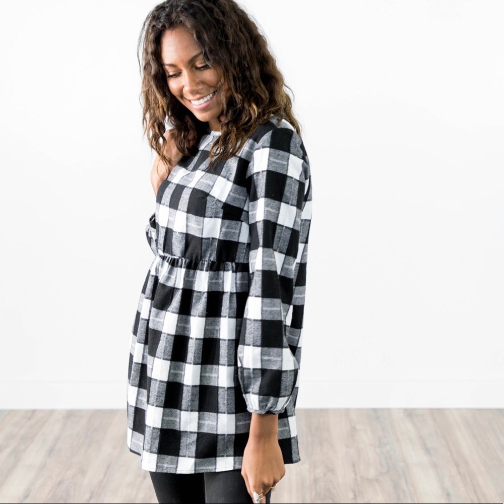 ❌SOLD❌ NWT Stevie Hender Black Plaid Top - Picture 4 of 4